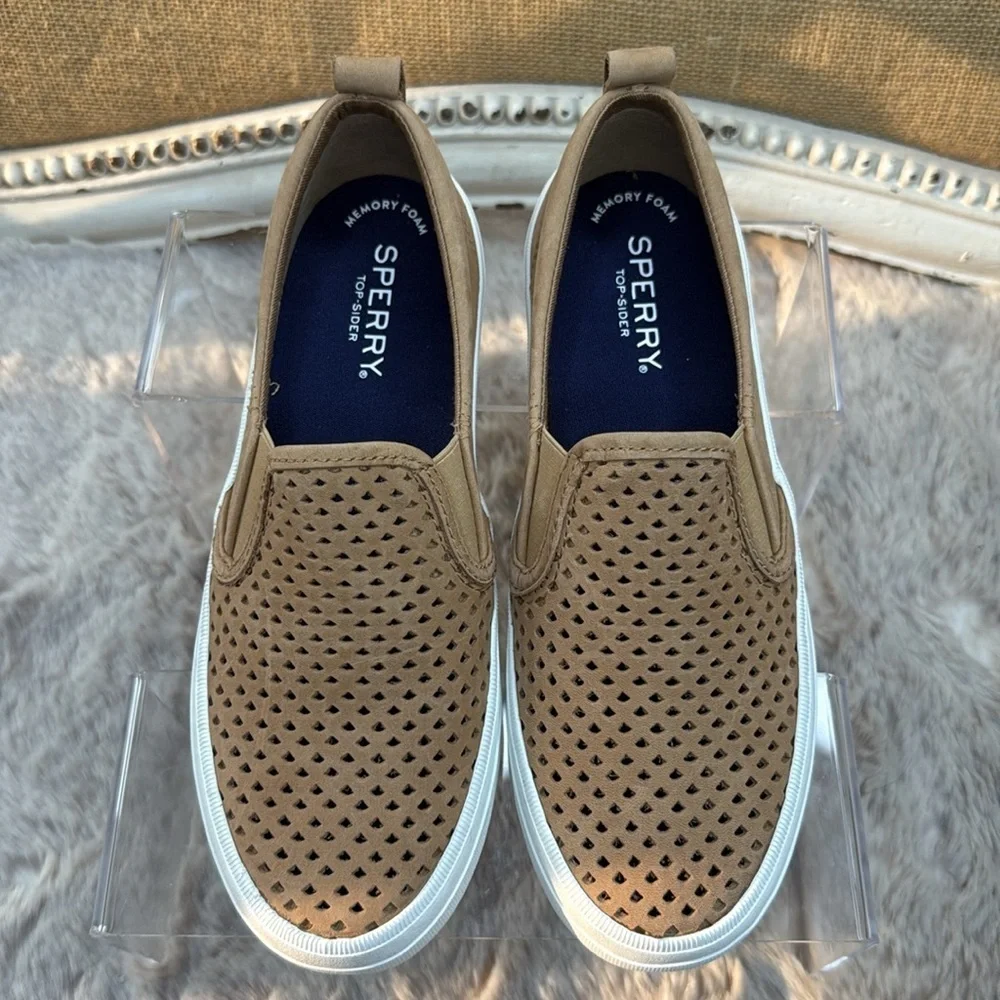 Sperry | Women's Crest Twin Gore Perforated Slip-On Sneakers, Size 5.5 NWOT